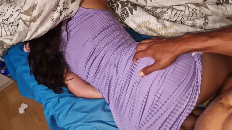 Carlalamamadora: Ma belle-sœur est restée seule à la maison, elle a laissé...