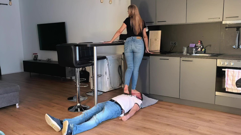 Goddess Lena: Barefoot Trampling