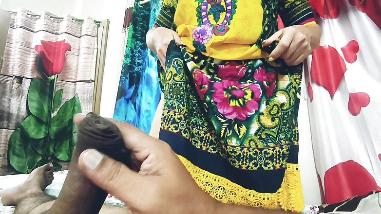 Bolly Karma: Мачуха спокушає друга сина, щоб взяти його великий чорний член