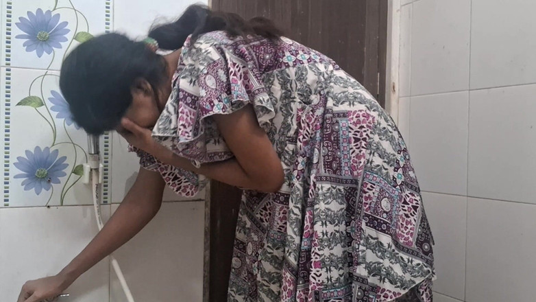 Beguma09: 德西哥打折离开邻居的丈夫在外面整晚，并成为市长