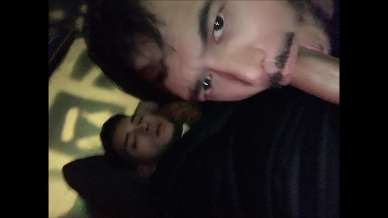 The-hook305: 할로윈 사제로 옷을 입고 좋은 거룩한 오럴을 즐기는 시쇼