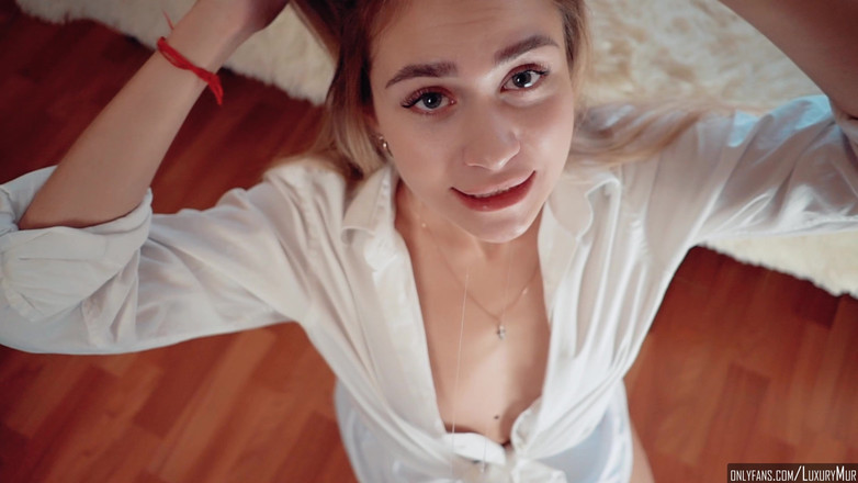 ReplayXXXLady: Teman wanita seksi meminta saya membuat video kongkeknya