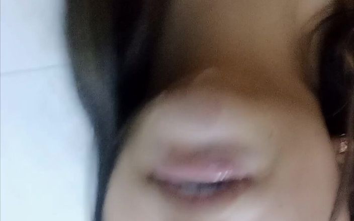 Prisila Devid: 当你和我一起洗澡的时候就这样？