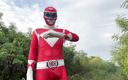 SinglePlayerBKK: Power Ranger trekt zich buitenshuis af.