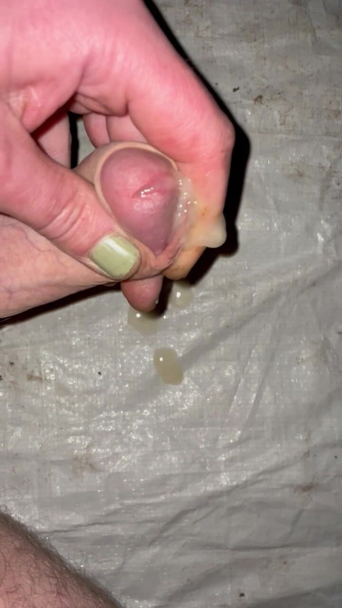 Pikkenslet: Je me suis branlé dans ma tente