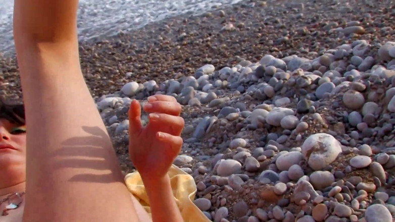 Real Home Made: Huge cock sucking pussy fucking and fingering on the beach