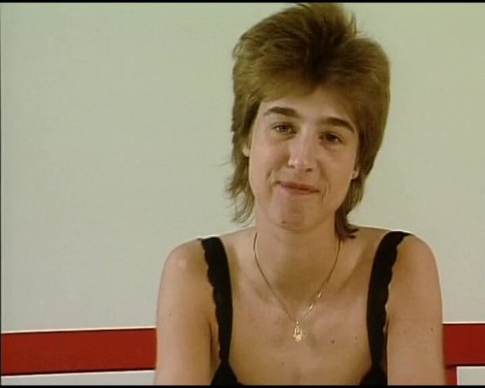 Deutsche Madchen: Dieses amateur-mädchen aus deutschland zeigt ihren körper gerne beim casting