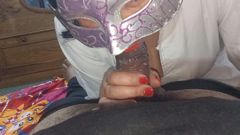 aliabegum: Asijská sestra kouří a dostává nálož do úst