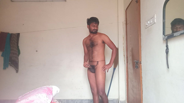 KUMBHA MANOJ KUMAR: Bintang desi India panas