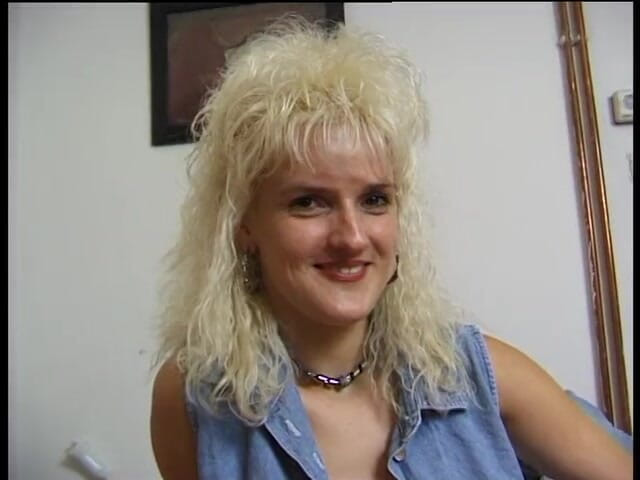 POV Orgasms: Blonde german MILF in solo act