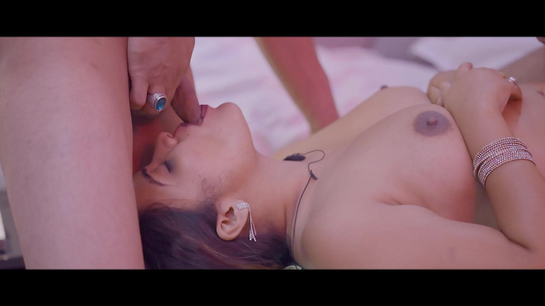 Triflicks: Горячую горничную трахнул владелец, горячую индийскую горничную трахнул ее владелец