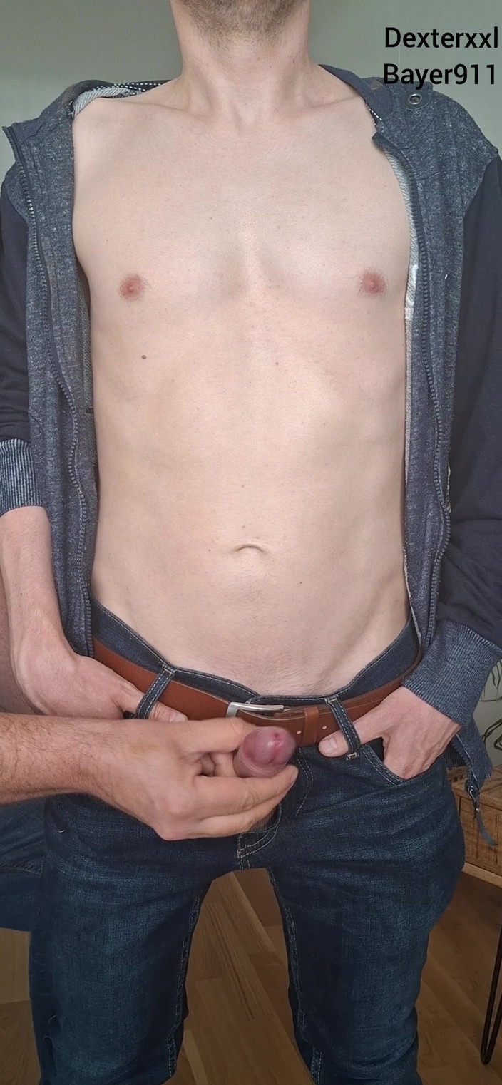 Bayer911: 漂亮的 cumcontroll