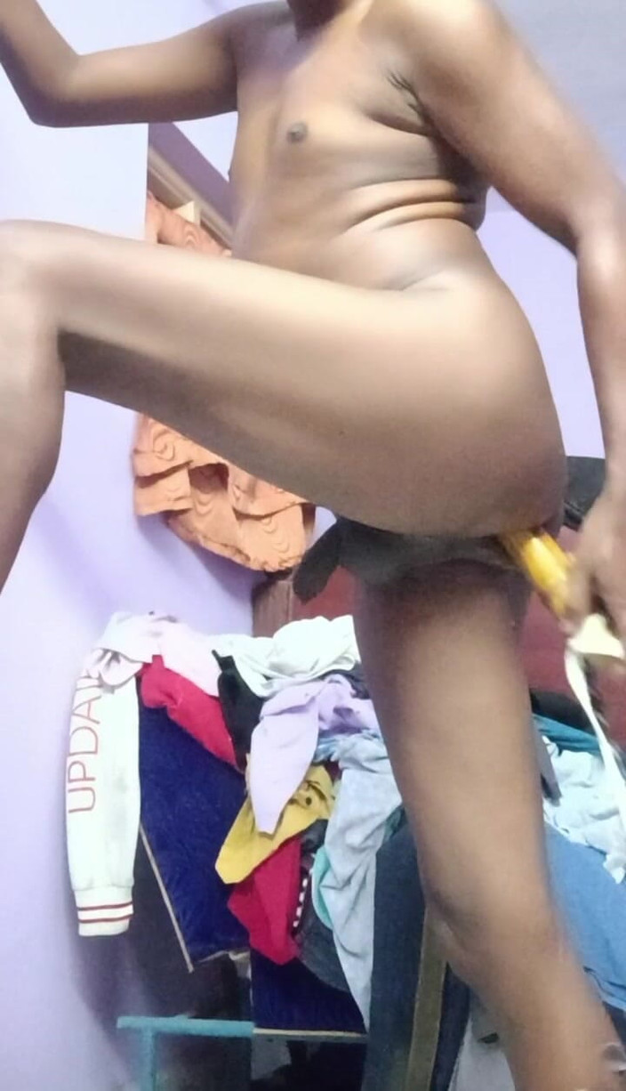 E. G Hot Fillings: Dildos analfick