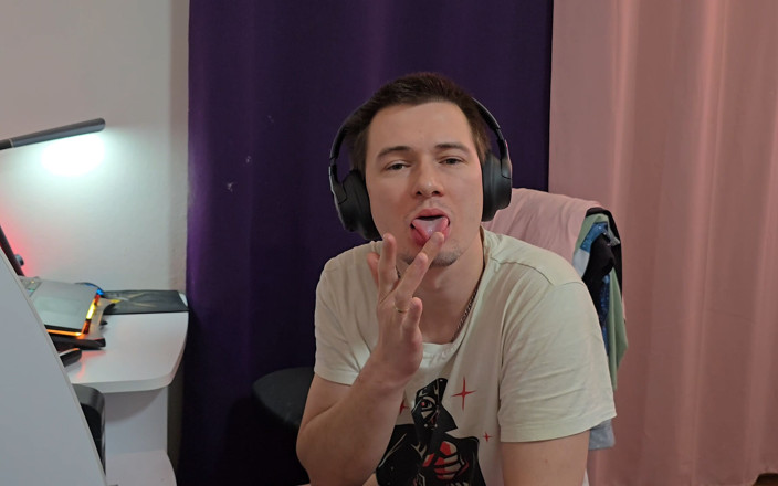 Fap_man93: Horny Amateur Solo Masturbation - I Couldn't Resist Tasting My Own...