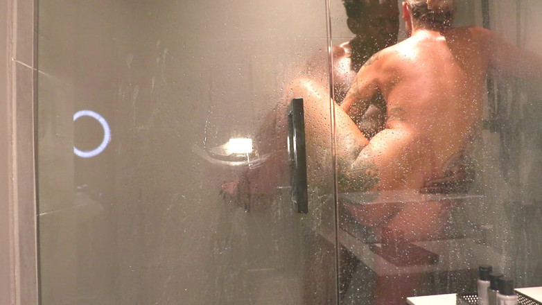 Elana Bunnz: Fetishism Shower Scene