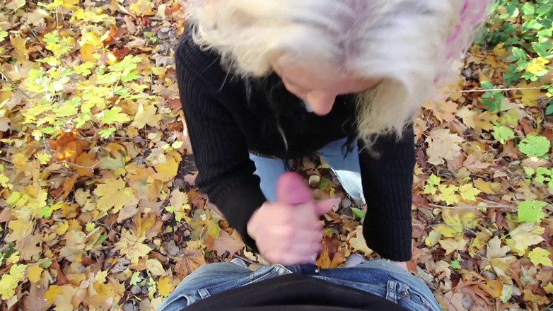 Eronordic: Outdoor blowjob in Denmark
