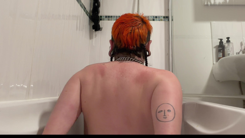 punkgoblin: Piss Punishment &amp; Human Ashtray