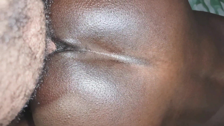 Yansh Fans: サックヘッドは彼女の上司をファック