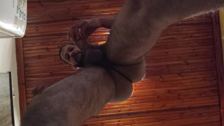 Stink HairyMale: Senin kencing enak