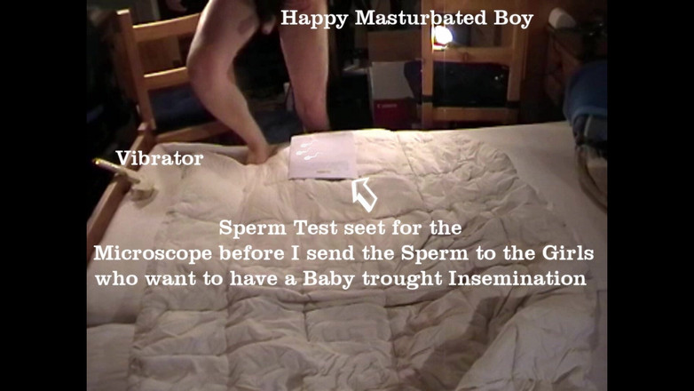 Mark Hannes: バイブレーターの手でオナニー、脚を広げてマスターベーション