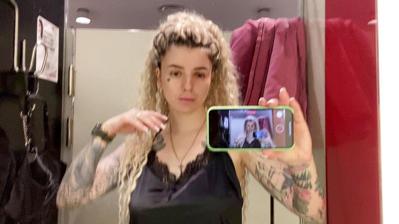 Barbietatoo1: Een outfit gevonden voor een swingersfeestje