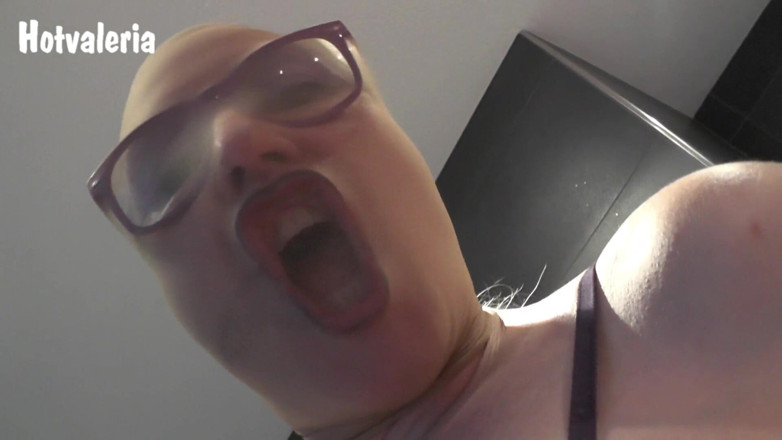 Hotvaleria: Mature nylon fuck face