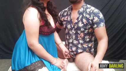 Jony Darling: Quando lei va a casa, la ragazza con un gran...