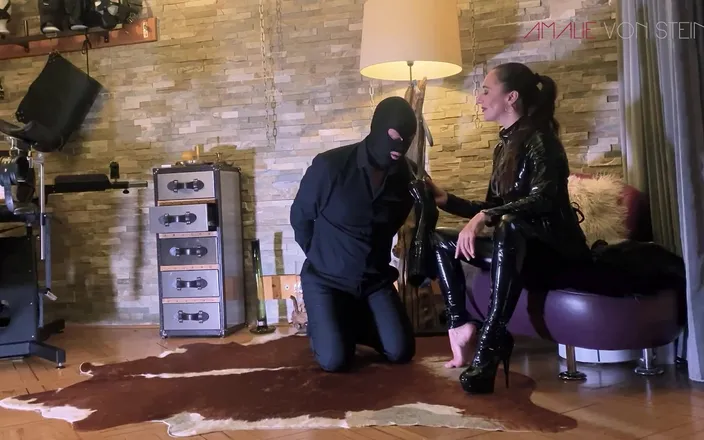 Amalie von Stein: Latex Spit Slave - Obey &amp; Swallow Like a Good Little Piggy