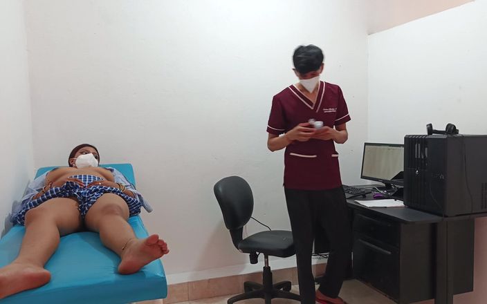 Goky: Perverser doktor fickt muschi von geilem college-mädchen 18+