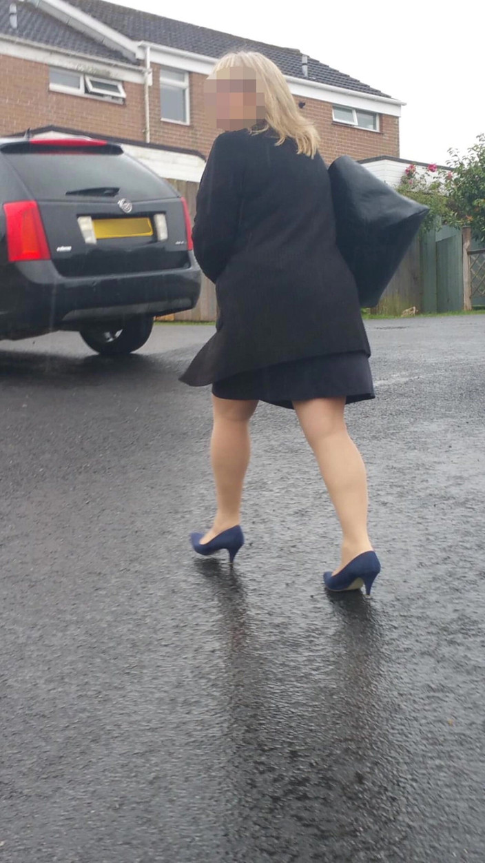 Julie Cunningham: Den v životě děvky.