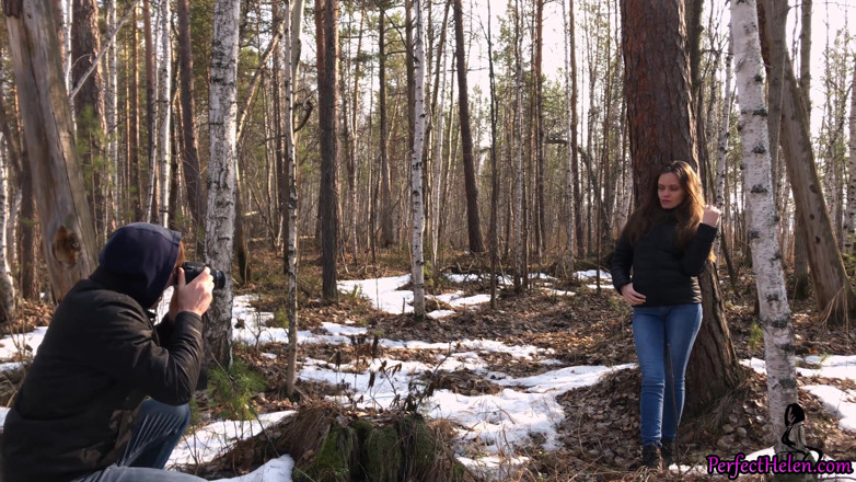 PerfectHelen: Student blowjob and fucking with a photographer in the forest