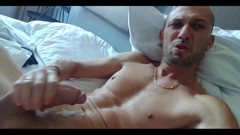 Boy jerking off: 男孩撸管