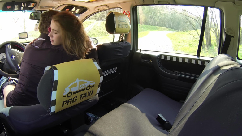 Czech Taxi: Piękno tryska w całej kabinie
