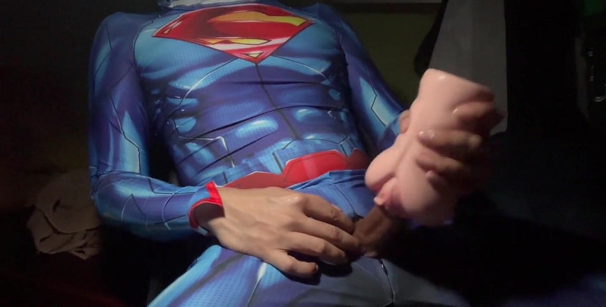 SinglePlayerBKK: Tajski superman i sex zabawka