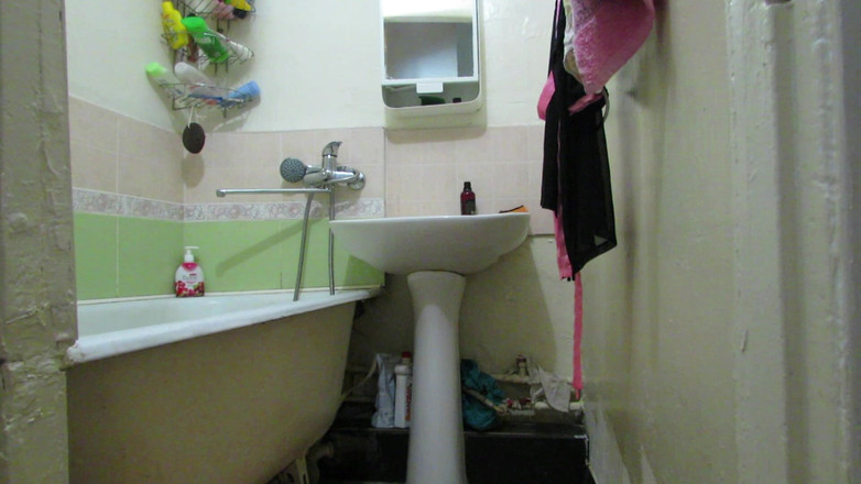 SexyAnka: Красивая Дамочка В Ванной. С Разговорами На Русском