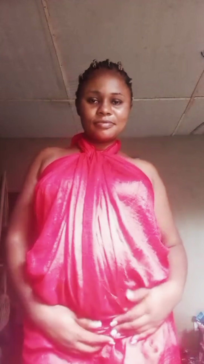 Lovelee: Beautiful Village Girl Sqirting on the Live Stream