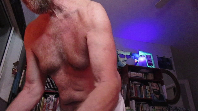 Hairyartist: Mostrando para ti en calquiletas blancas por hairyartist