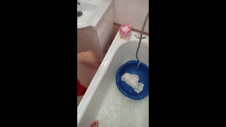 Dimelyx: Een erotisch kapsel voor haar man, op verzoek van zijn...