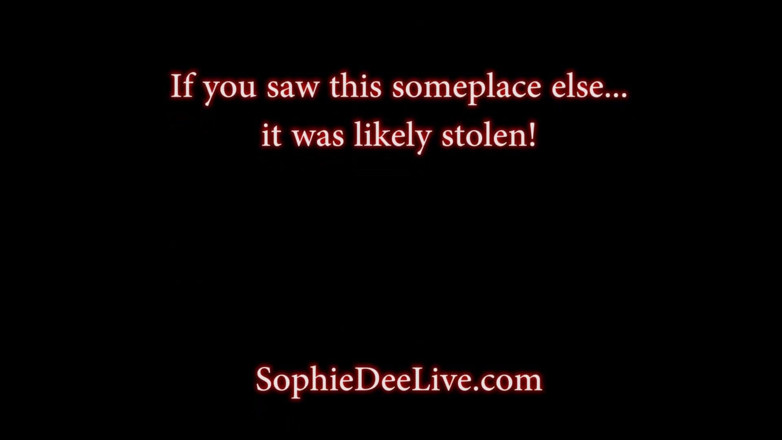 Sophie Dee: 그녀의 엉덩이를 손가락으로 손가락으로 전여친을 쓰레기로 버린 소피 디!