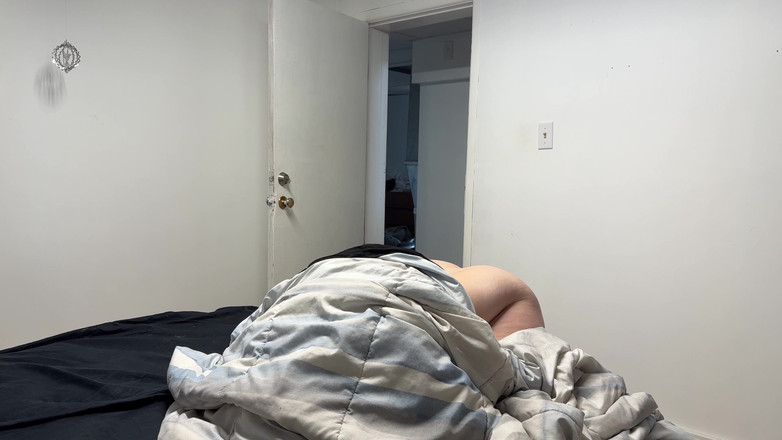 Nerdy Nympho: Step Sis Switched Out Sex-doll for Her Own Pussy