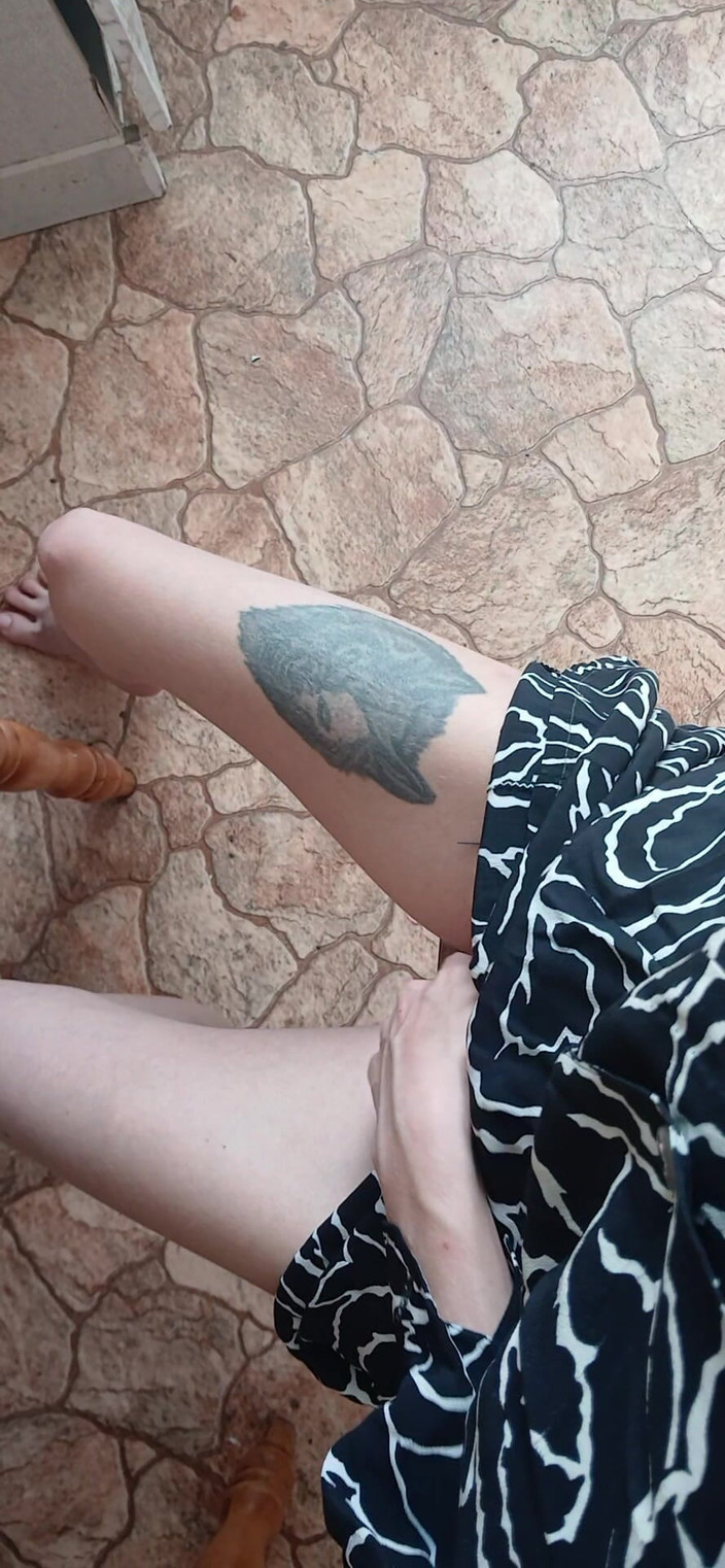 Lesbian-candys: 여름 드레스를 입은 소녀 자위