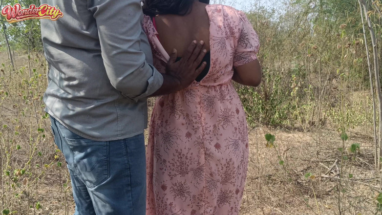 Pushpa studio: Sân lăptos fierbinte în jungla în aer liber