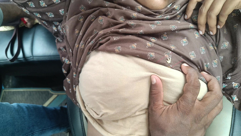 Laxi ammu: Kancelářský personál a sex v autě