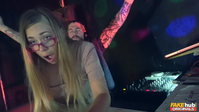 Fakehub Originals: Fakehub Originals - Blond Selvaggia Takes a Hard Facial From Superstar...