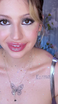 Lips Fetish Glitter Gloss Tease with My Plump Lips
