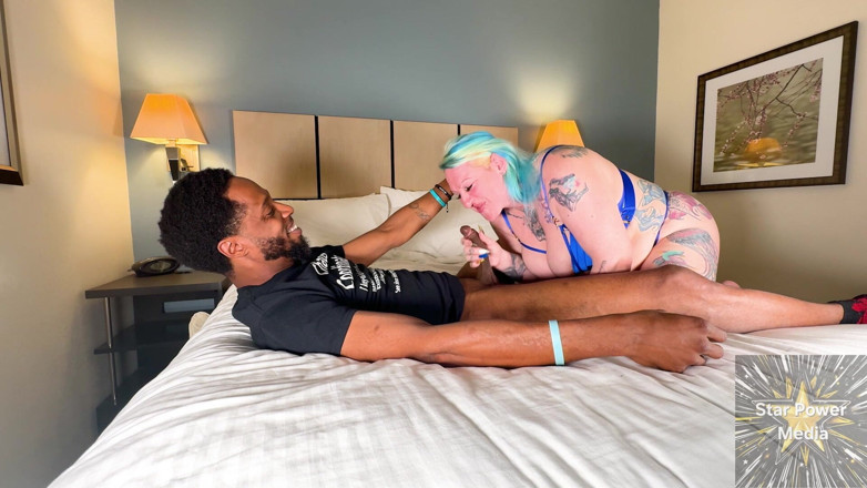 Savvy G: SavvyとLivieの撮影前の遊び心あふれるティーザー、汚いセックスセッション前の