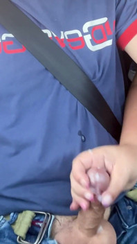 Amateur Handjob in the Car
