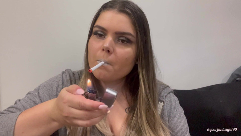 Your fantasy studio: Okręgi dymu ze srebrną szminką