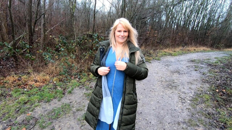 SweetSusi: Olízni mi gumové boty.