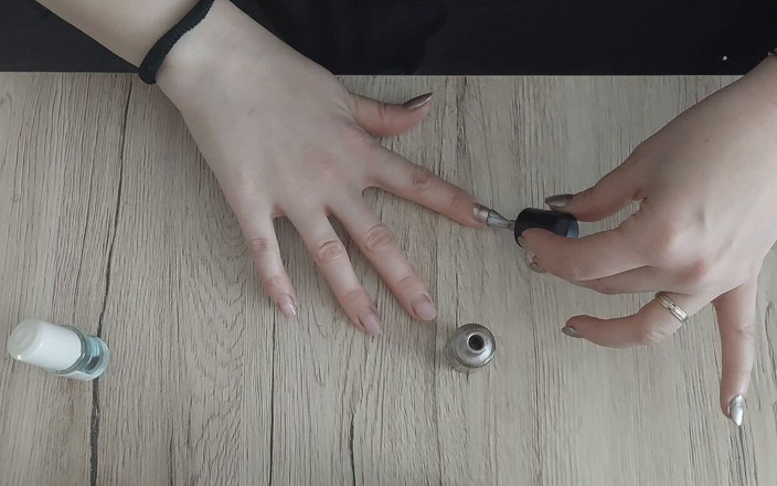 HNC Productions: Nail Care Time - Simple Manicure Routine